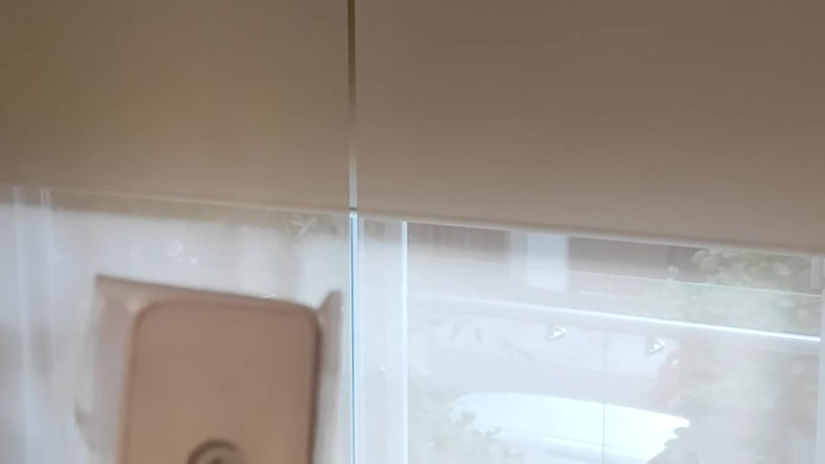 Persiana Enrollable Blackout: Motorización Inalámbrica con Batería de Litio Recargable